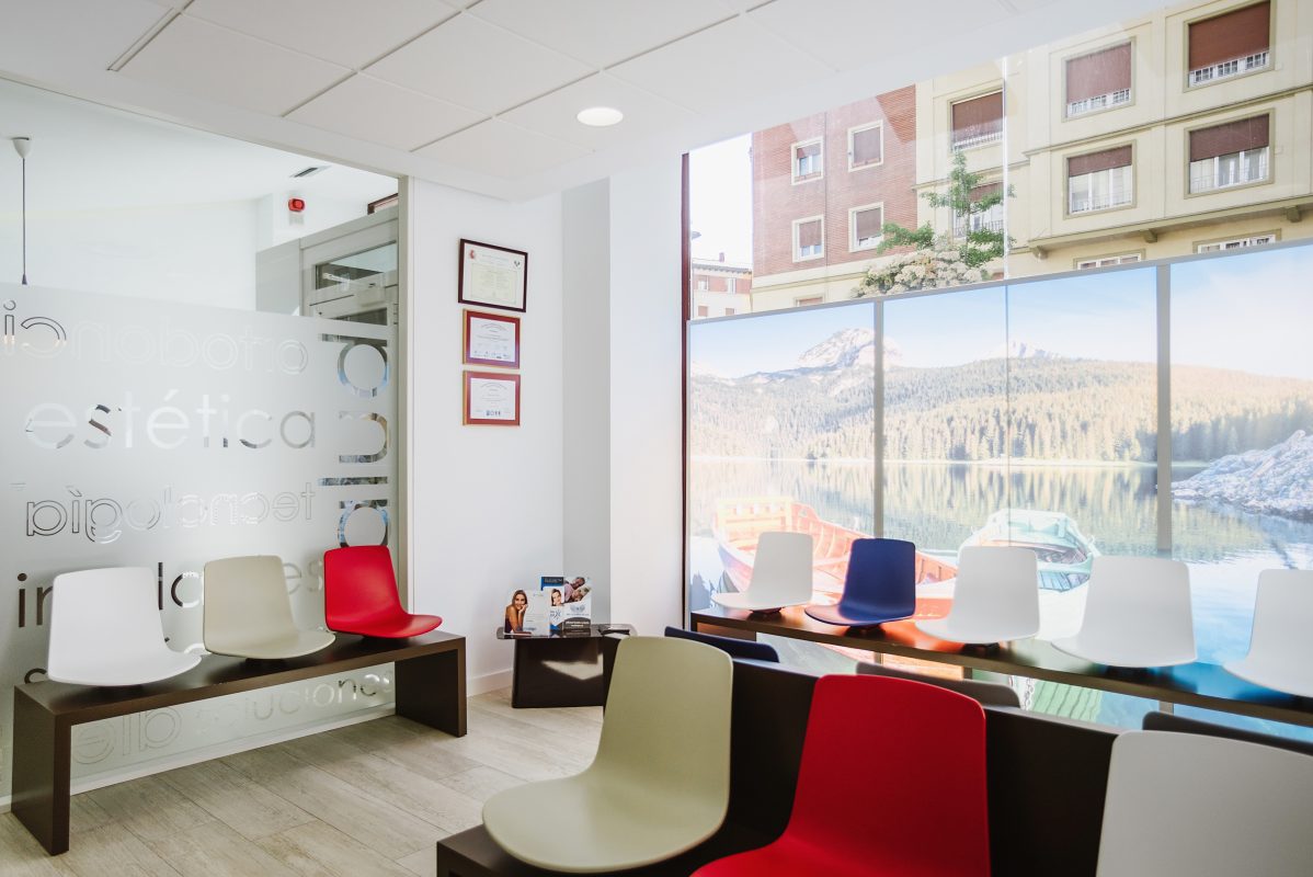 sala_espera_clinica_dental_alava